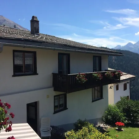 Sonnige Mit Aussicht Region Lenzerheide Διαμέρισμα