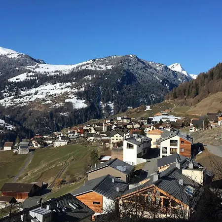 公寓 Sonnige Mit Aussicht Region Lenzerheide
